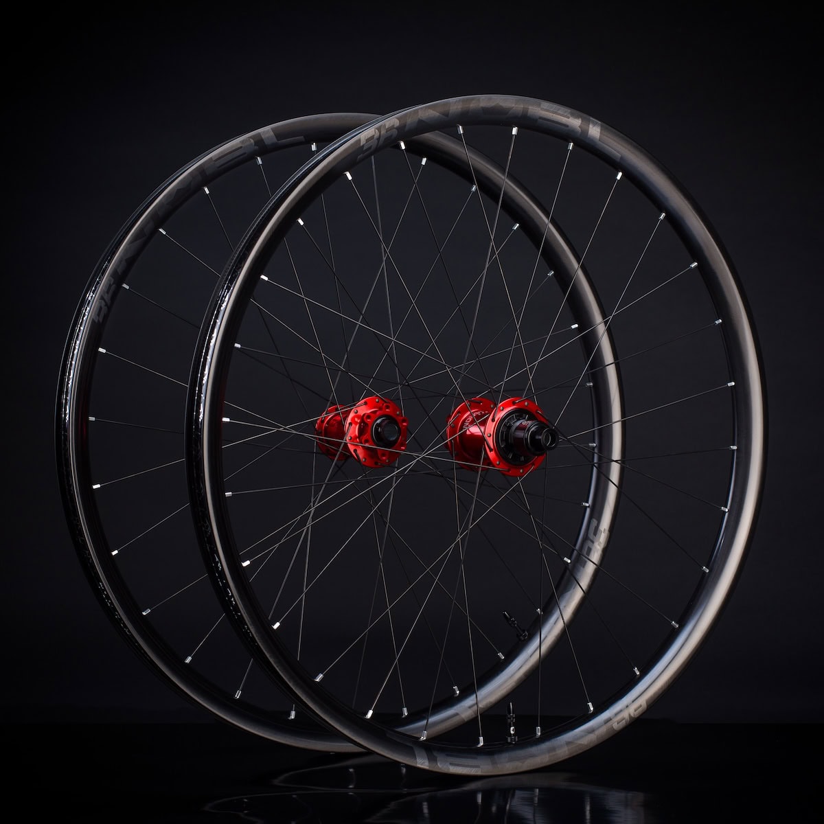 TR36_Black_Product